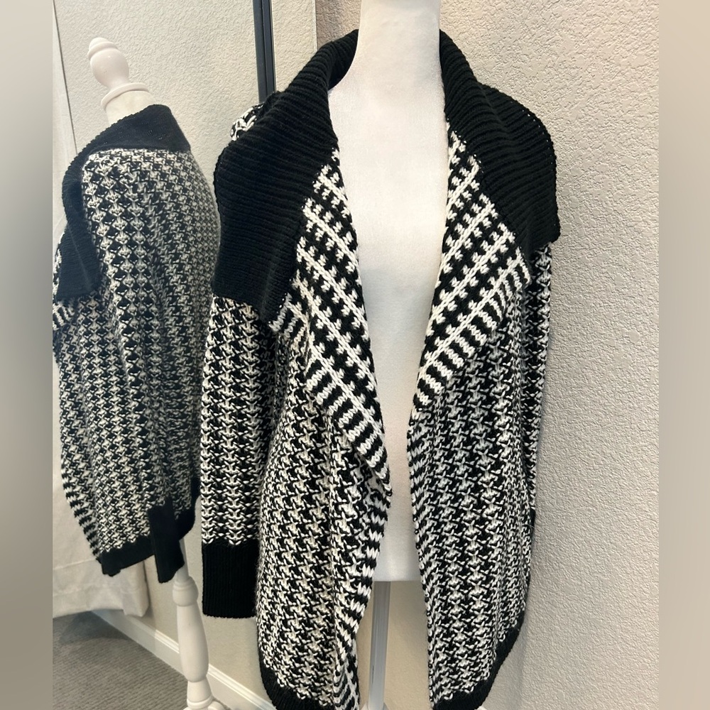 Black and White Women's Sweater